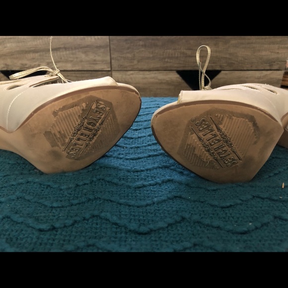 SEYCHELLES // Retro Heels - Picture 9 of 11